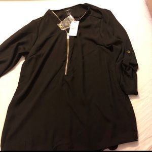 Black Flirty Zip front top NWT